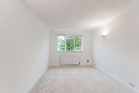 3 bedroom flat for sale, Dorchester Place, Flat 30, Chesterfield Court, Kelvindale, Glasgow, G12 0BW