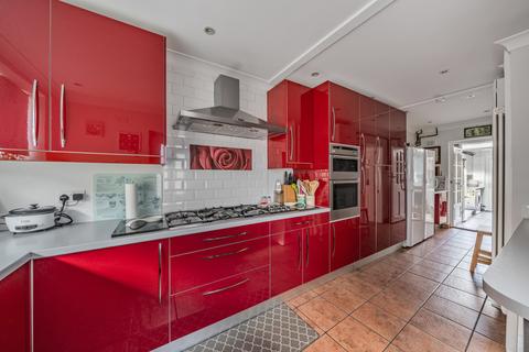 3 bedroom bungalow for sale, Bonsey Close, Surrey GU22
