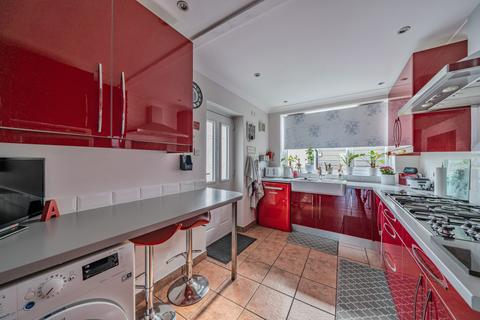 3 bedroom bungalow for sale, Bonsey Close, Surrey GU22