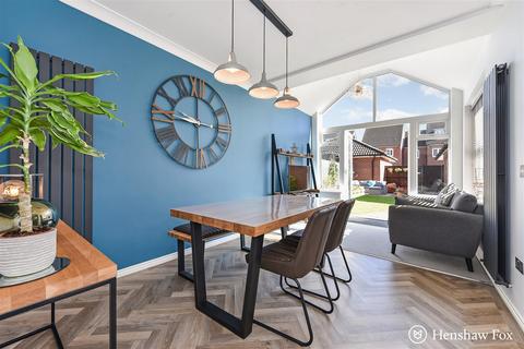 4 bedroom detached house for sale, Harris Way, North Baddesley, Hampshire
