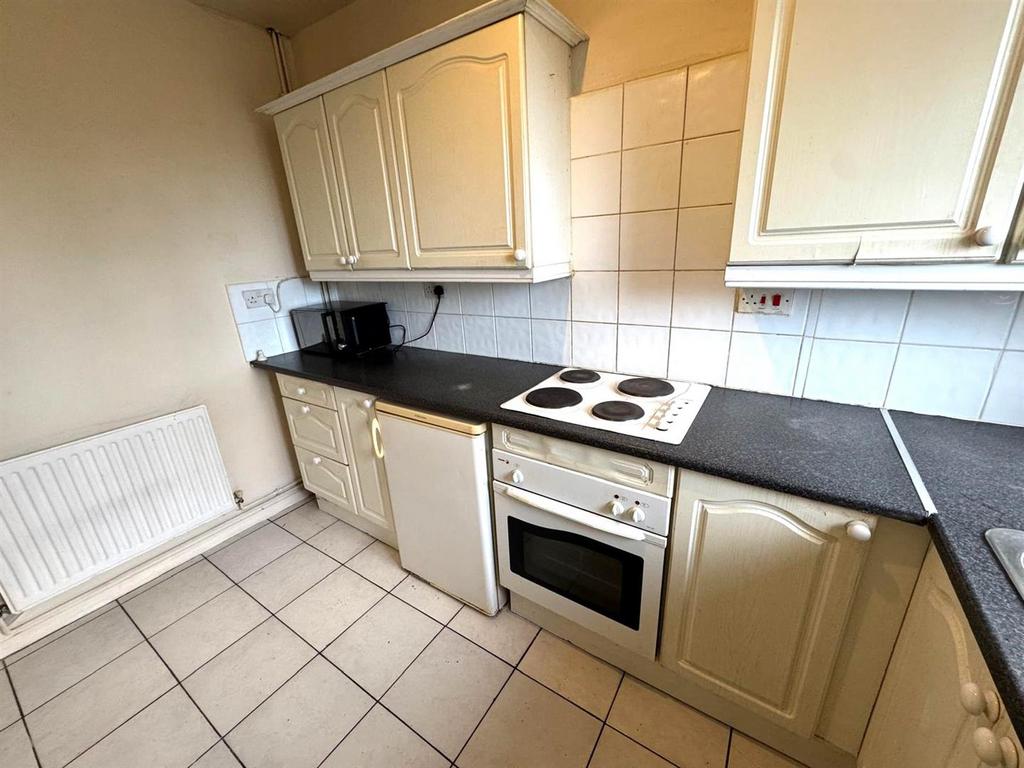 Kitchen Pic 3