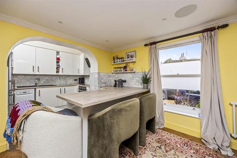 2 bedroom flat for sale, Old London Road, Patcham Village, Brighton