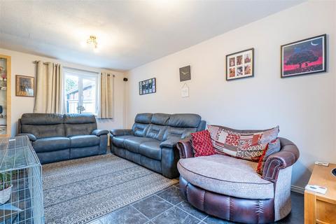 3 bedroom end of terrace house for sale, Cuerden Avenue, Leyland