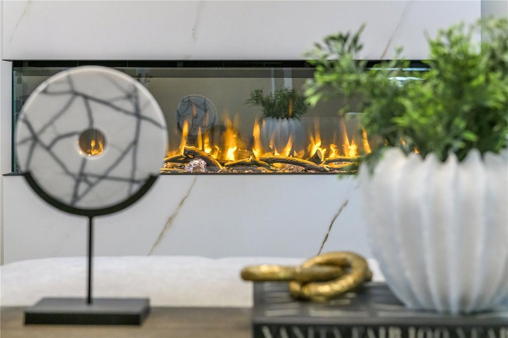 Lounge/Kitchen