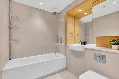 1 bedroom flat for sale, Greyhound Parade, London