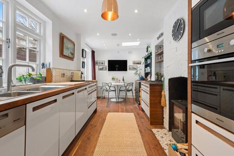 undefined, Rosaline Road, Fulham, London