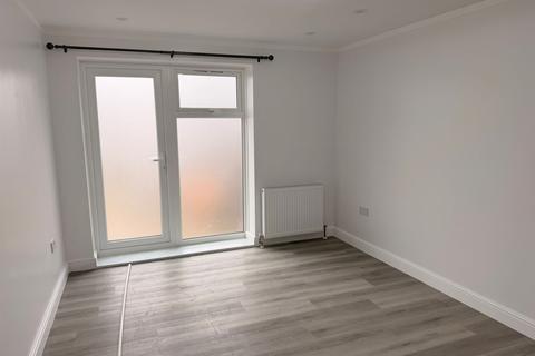 undefined, dagenham, RM10