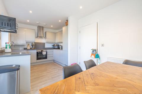 2 bedroom end of terrace house for sale, Greyhound Gardens, Aylesham, Canterbury, Kent, CT3