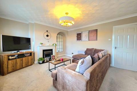 3 bedroom semi-detached house to rent, Neville Avenue, Barnsley