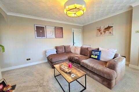 3 bedroom semi-detached house to rent, Neville Avenue, Barnsley