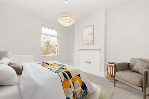 undefined, Waldegrave Road, Teddington TW11