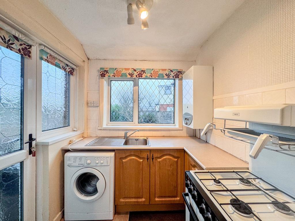 Kitchen &amp; Kitchen Extention