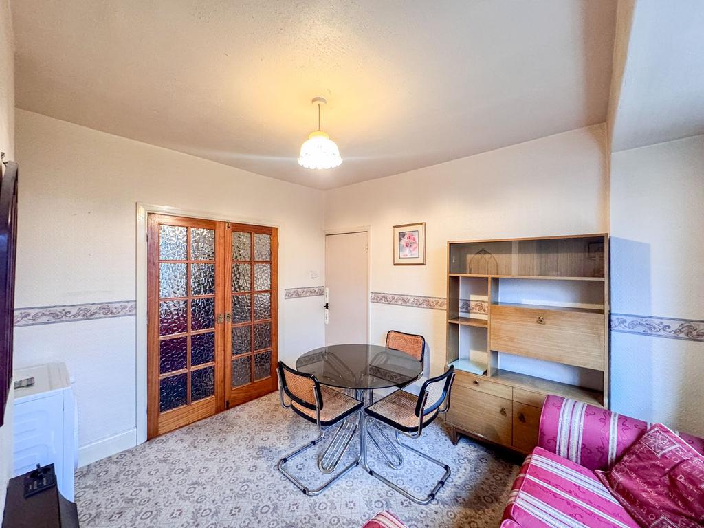 Rear Lounge / Dining Room