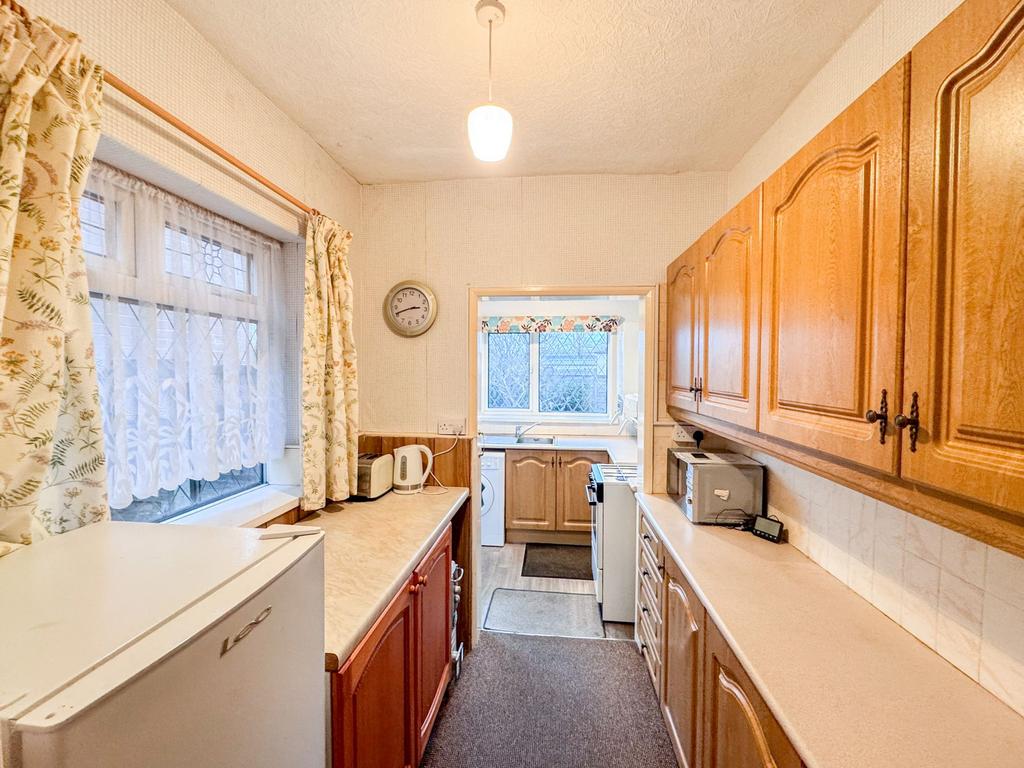Kitchen &amp; Kitchen Extention