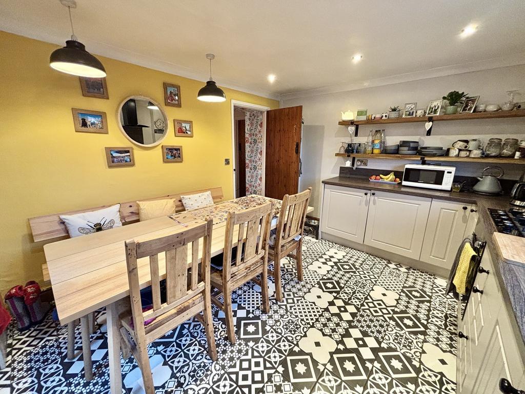Kitchen/Dining Room