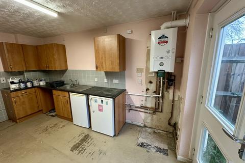 3 bedroom townhouse for sale, 40 Prince Edward Crescent, Telford, Shropshire TF3 2JU