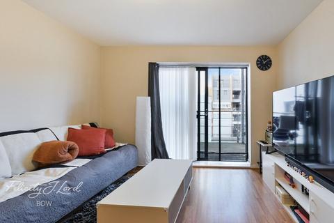 Rushton Walk, London, E3