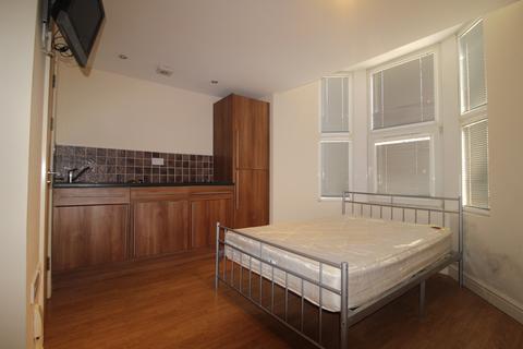 undefined, Woodville Rd, Cardiff CF24