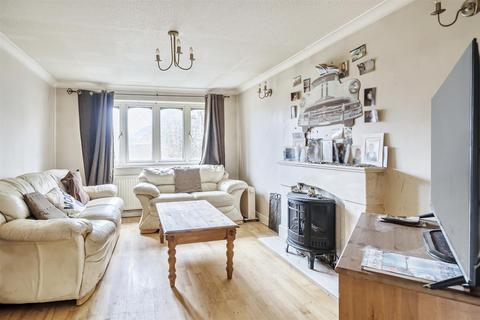 undefined, Millers Drive, North Common, Bristol