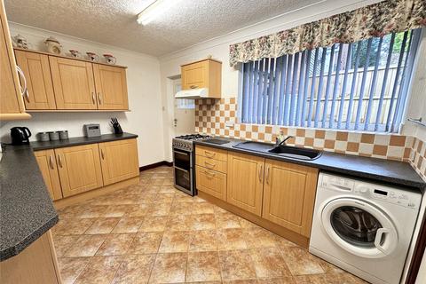 2 bedroom bungalow for sale, Pennine Drive, Cannock, Staffordshire, WS11