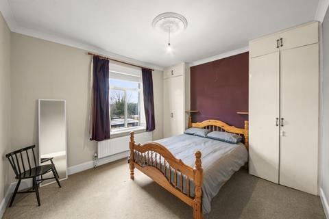 undefined, Boston Road, Hanwell, W7