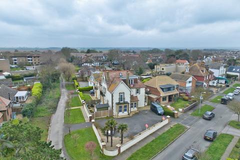 3 bedroom flat for sale, Berkeley Road, Birchington, CT7