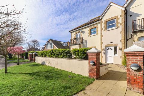 3 bedroom flat for sale, Berkeley Road, Birchington, CT7