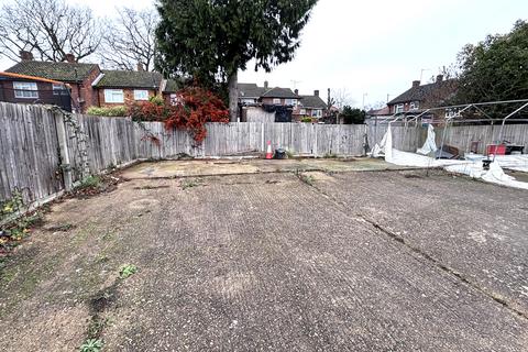 undefined, Garage Compound at 197-203 Lower Lees Road, Berkshire, SL2 2AB