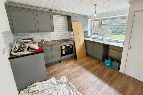 2 bedroom flat to rent, The Elms, Hampshire SP10
