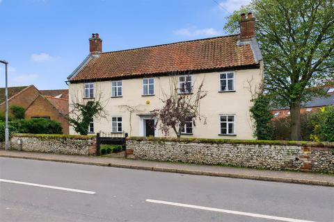 4 bedroom detached house for sale, Holt Road, North Elmham