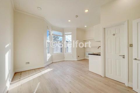 1 bedroom apartment to rent, Seven Sisters Road, London, N15
