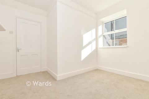 1 bedroom ground floor flat for sale, High Street, Dover CT15