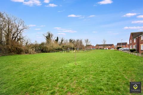 2 bedroom end of terrace house for sale, Maritime Court, Hempsted