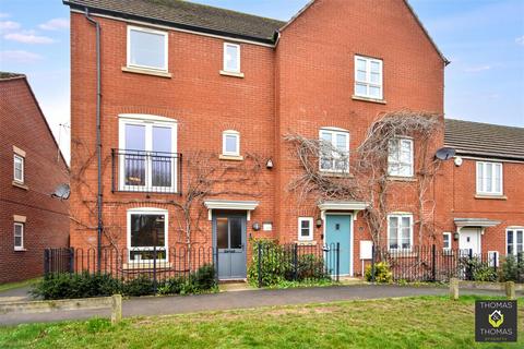 2 bedroom end of terrace house for sale, Maritime Court, Hempsted