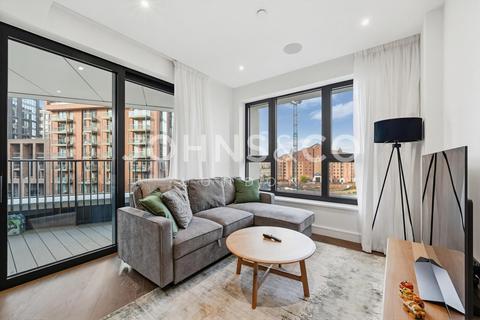 1 bedroom apartment for sale, One Linear Place, Nine Elms, SW11
