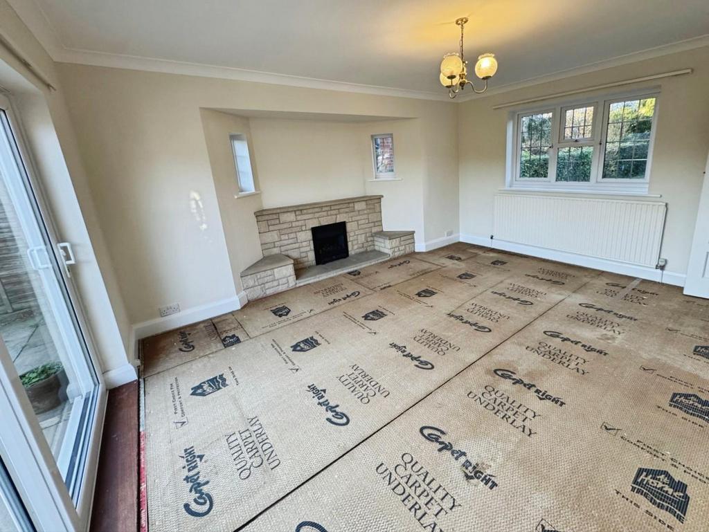 Living Room a.jpg