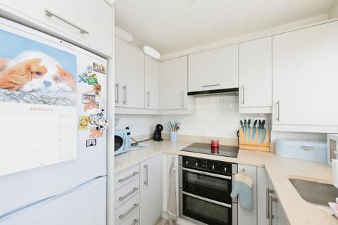 1 bedroom flat for sale, Regency Court, Harlow, CM18