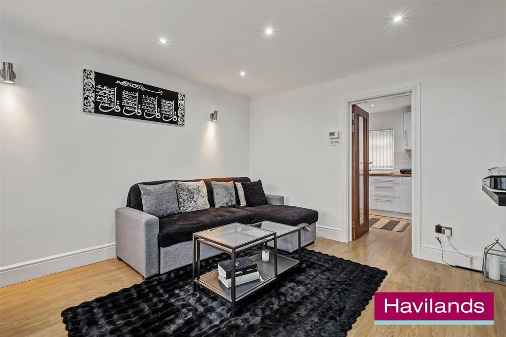 Berkeley Gardens N21 2 BD-3.jpg