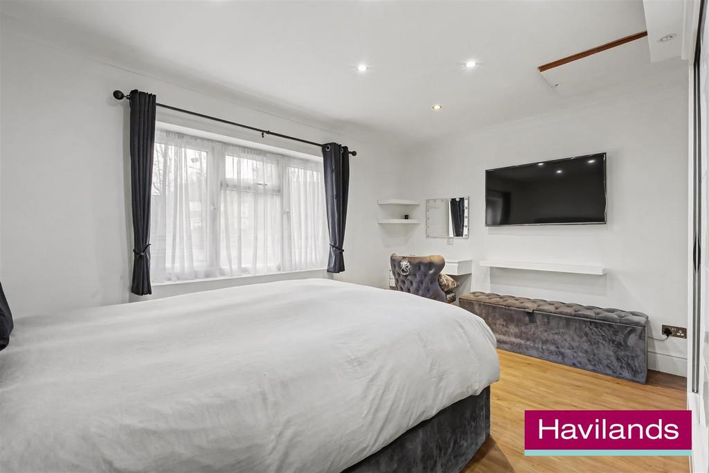 Berkeley Gardens N21 2 BD-11.jpg