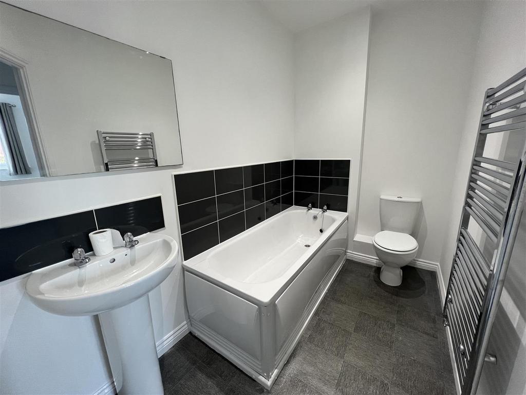 Bathroom.JPG