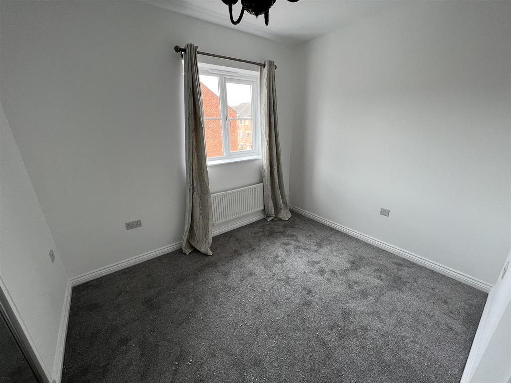Master Bedroom.JPG