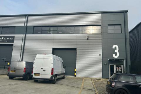 Mixed use to rent, Ellesfield Av Bracknell RG12 8TA