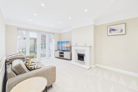 3 bedroom semi-detached house for sale, Courtfield, Ormskirk L39 1LB