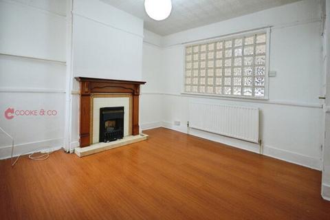 2 bedroom house to rent, Walpole Road, Margate, CT9 1QG