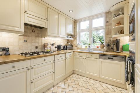 3 bedroom detached house for sale, Leys Gardens, Barnet
