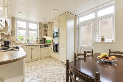 3 bedroom detached house for sale, Leys Gardens, Barnet