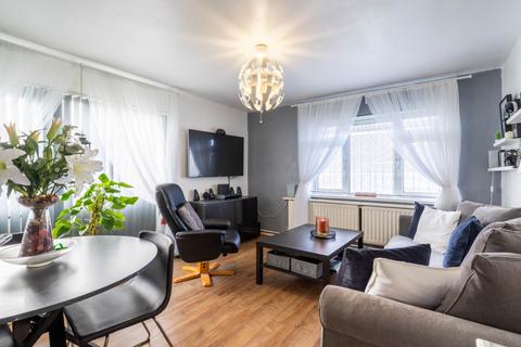undefined, Lewis Court, Snelling Avenue, Northfleet, Gravesend, Kent, DA11 7EA