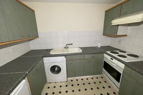 1 bedroom flat for sale, 63 Timber Court, Grays, Essex RM17 6PW