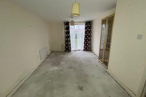 1 bedroom flat for sale, 63 Timber Court, Grays, Essex RM17 6PW