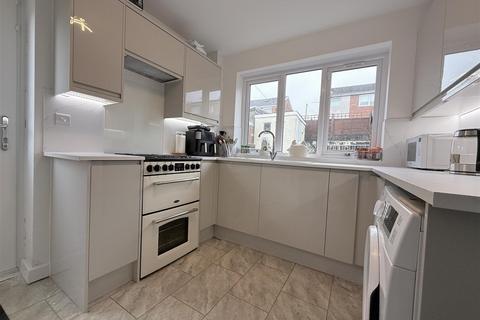 3 bedroom semi-detached house for sale, Laurel Close, Aberdare CF44